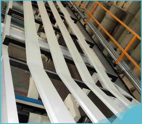 Máy móc sản xuất thùng carton